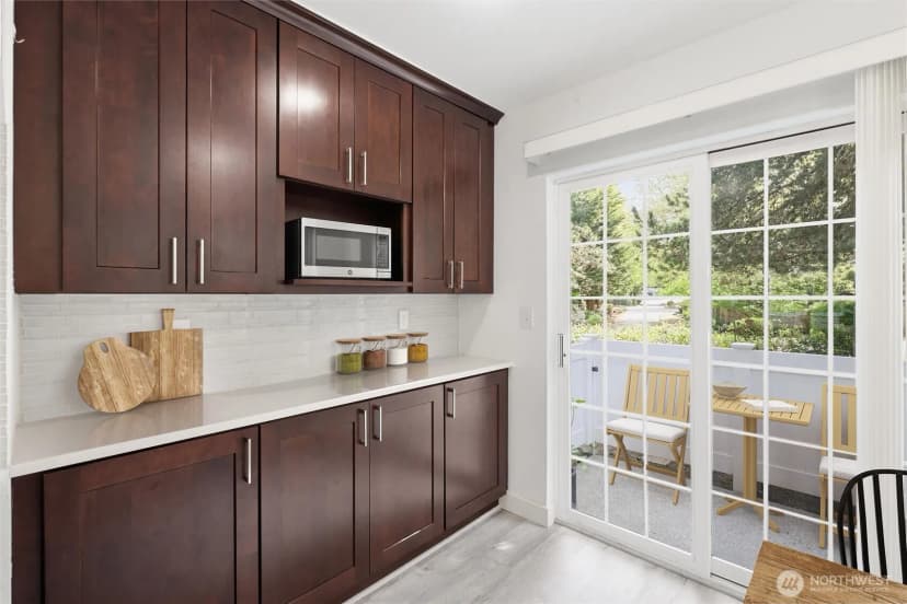 Property photo for 601 12th Avenue Nw #d4, Issaquah photo 16
