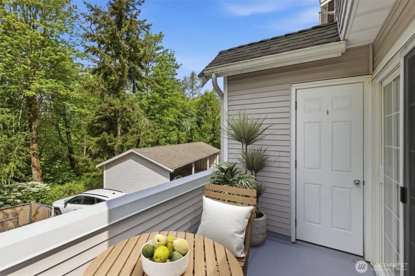 Property photo for 601 12th Avenue Nw #d4, Issaquah photo 8