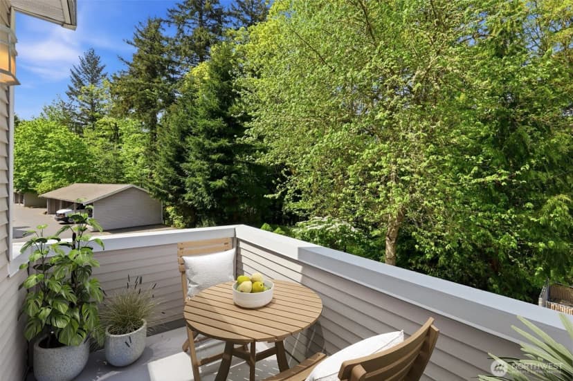 Property photo for 601 12th Avenue Nw #d4, Issaquah photo 9