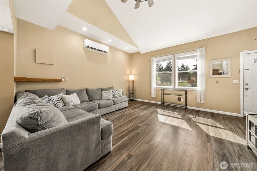 Property photo for 15905 91st Avenue Ct E, Puyallup photo 5