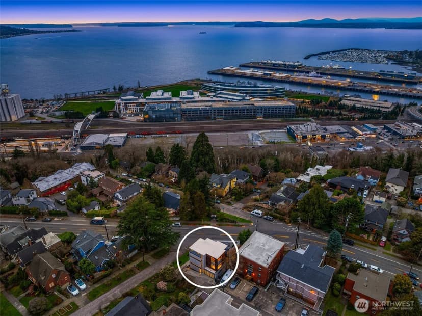 Property photo for 1400 Olympic Way W, Seattle photo 38