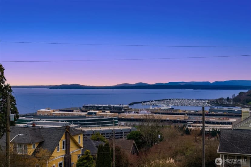 Property photo for 1400 Olympic Way W, Seattle photo 21