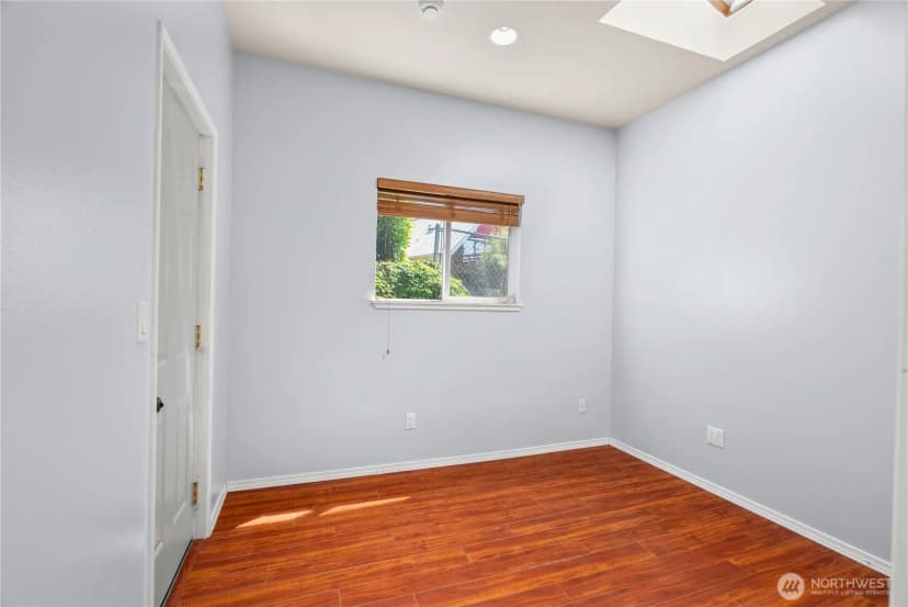 Property photo for 37708 Vista Key Drive Ne, Hansville photo 14
