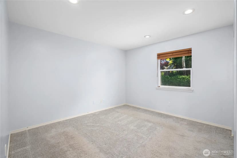 Property photo for 37708 Vista Key Drive Ne, Hansville photo 20