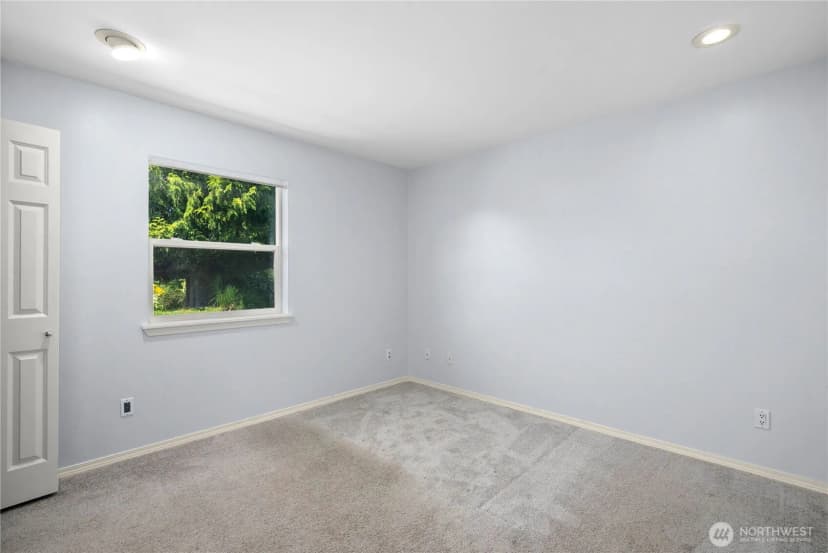 Property photo for 37708 Vista Key Drive Ne, Hansville photo 17