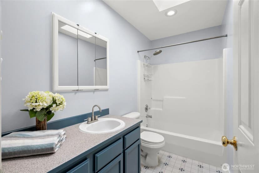 Property photo for 37708 Vista Key Drive Ne, Hansville photo 19