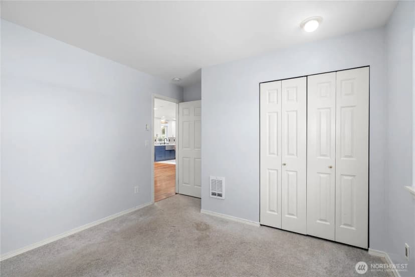 Property photo for 37708 Vista Key Drive Ne, Hansville photo 18