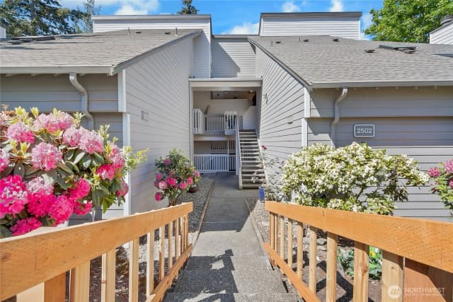 Property photo for 2502 S 317th Street #303, Federal Way photo 3