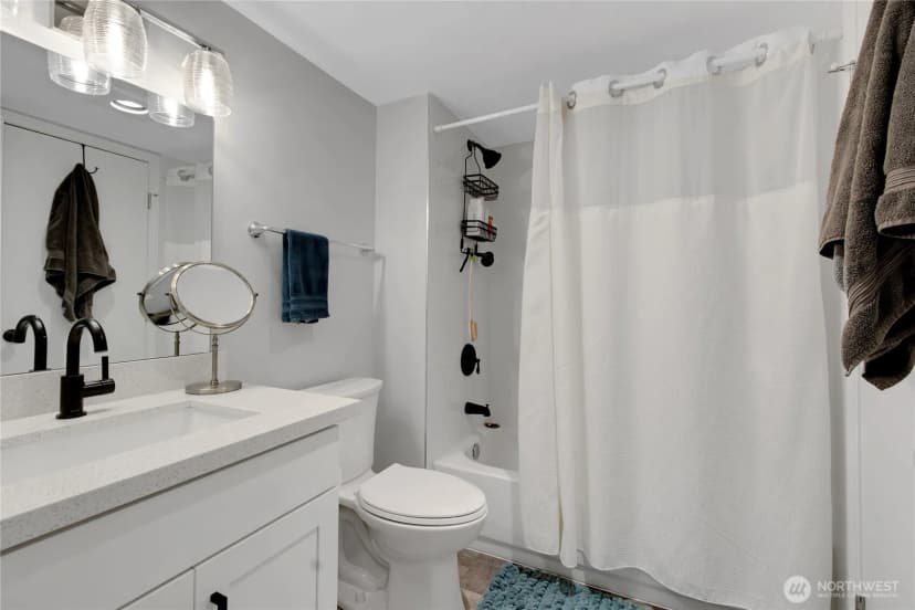 Property photo for 2502 S 317th Street #303, Federal Way photo 9