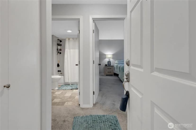 Property photo for 2502 S 317th Street #303, Federal Way photo 4