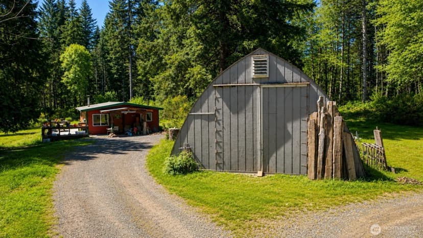 Property photo for 231 E Strong Road, Shelton photo 5
