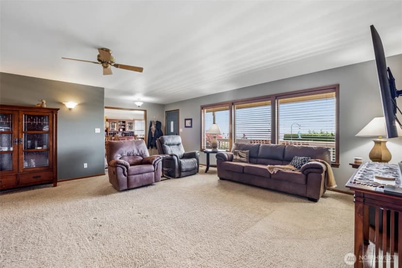 Property photo for 493 Chrisview Court W, Ephrata photo 13