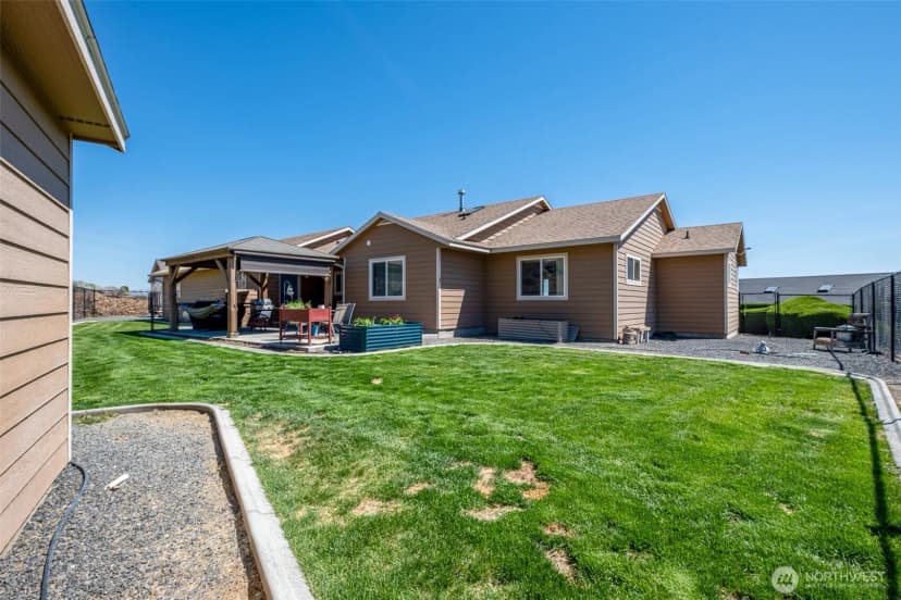 Property photo for 493 Chrisview Court W, Ephrata photo 10