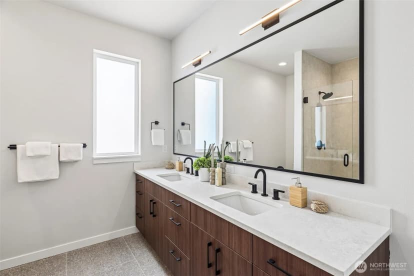 Property photo for 4425 Fremont Avenue N #a, Seattle photo 22