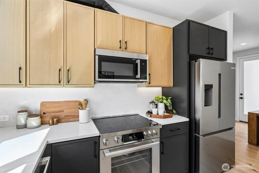 Property photo for 4425 Fremont Avenue N #a, Seattle photo 10