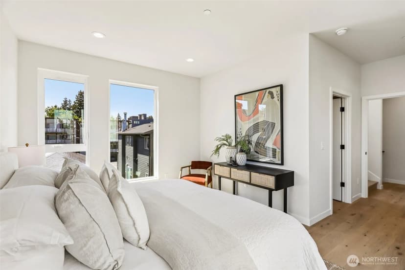 Property photo for 4425 Fremont Avenue N #a, Seattle photo 21