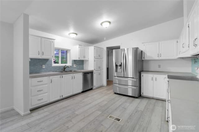 Property photo for 33924 89th Avenue Ct S, Roy photo 5