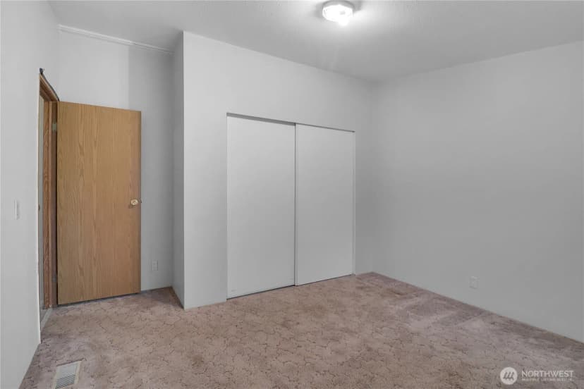 Property photo for 33924 89th Avenue Ct S, Roy photo 16