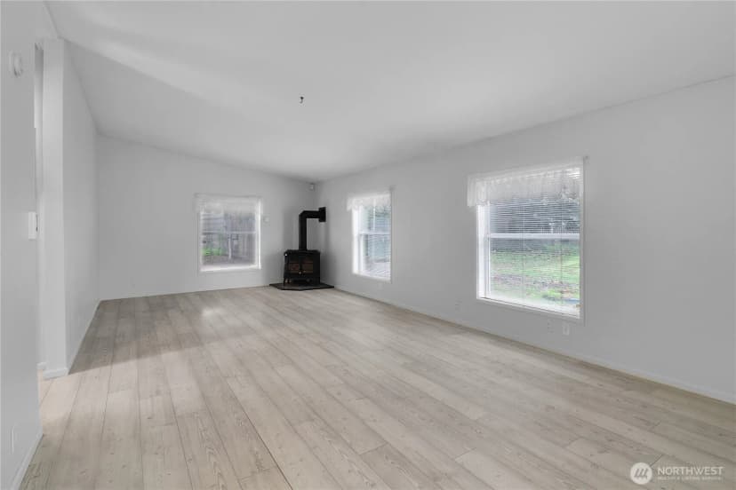 Property photo for 33924 89th Avenue Ct S, Roy photo 9
