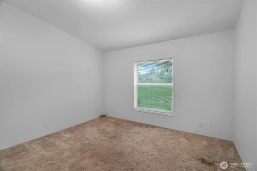 Property photo for 33924 89th Avenue Ct S, Roy photo 17
