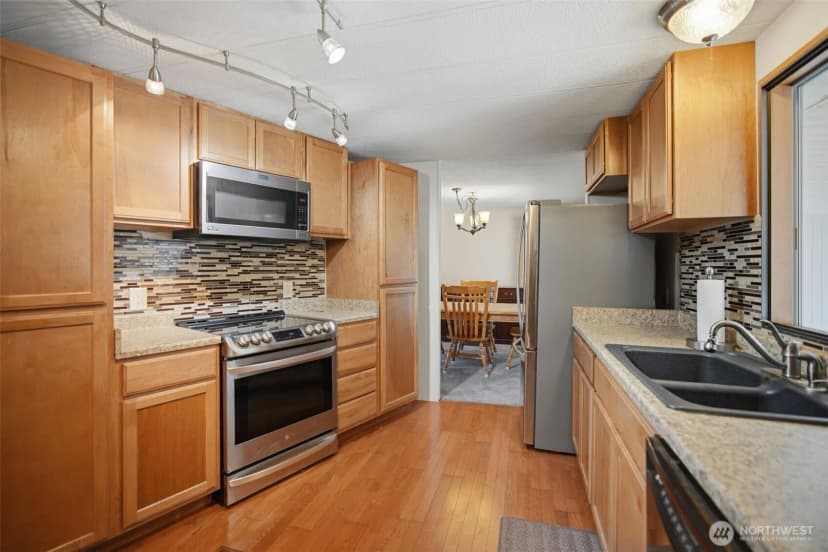 Property photo for 21817 107th Place Se #12, Kent photo 4