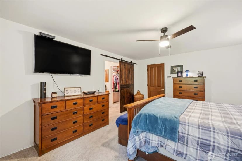 Property photo for 6830 Norma Beach Road, Edmonds photo 14