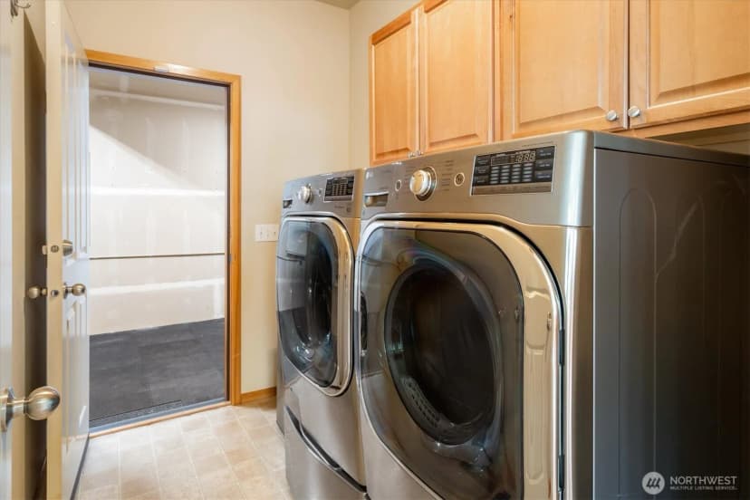 Property photo for 6008 Ne 1st Circle, Renton photo 26