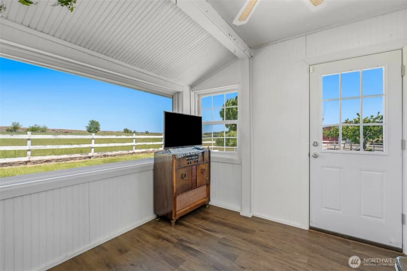 Property photo for 18253 Road B Nw, Ephrata photo 30