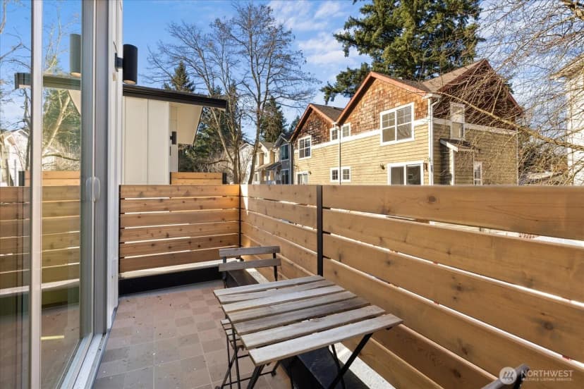 Property photo for 12044 Hiram Place Ne #b, Seattle photo 13