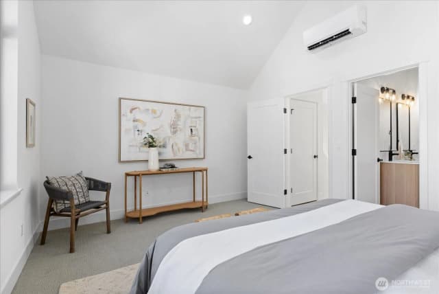 Property photo for 12044 Hiram Place Ne #b, Seattle photo 5