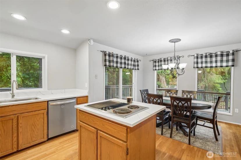 Property photo for 22330 Ne 28th Street, Sammamish photo 13