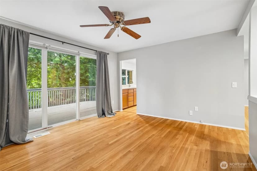 Property photo for 22330 Ne 28th Street, Sammamish photo 9