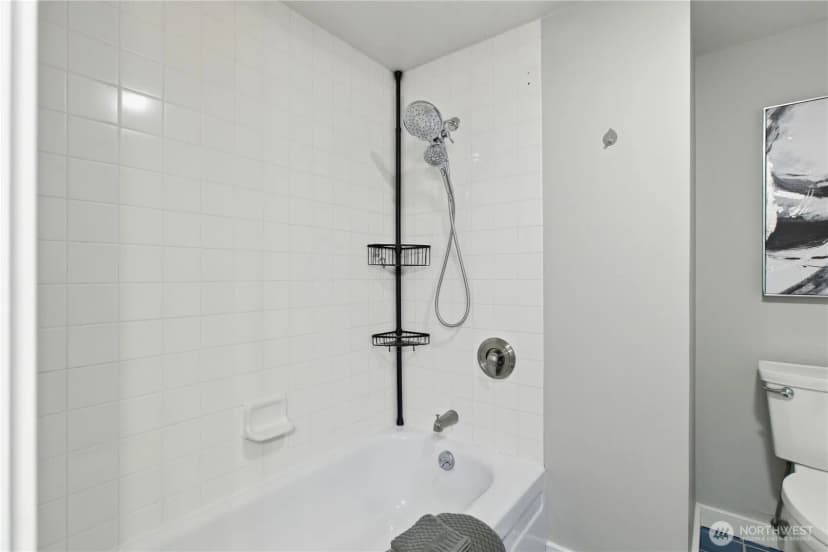 Property photo for 2100 3rd Avenue #2606, Seattle photo 23