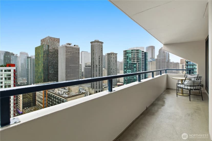 Property photo for 2100 3rd Avenue #2606, Seattle photo 12