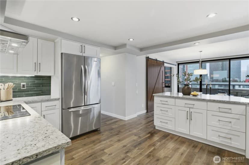 Property photo for 2100 3rd Avenue #2606, Seattle photo 20