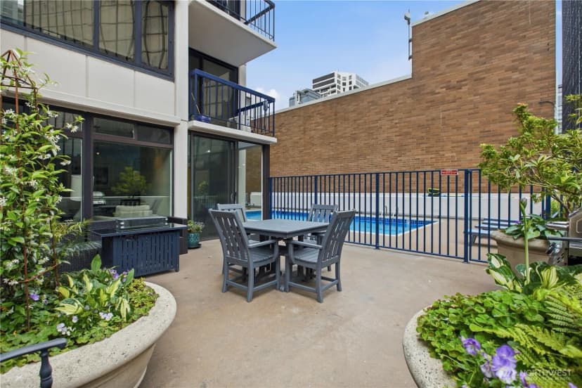 Property photo for 2100 3rd Avenue #2606, Seattle photo 40
