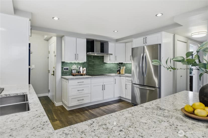 Property photo for 2100 3rd Avenue #2606, Seattle photo 17