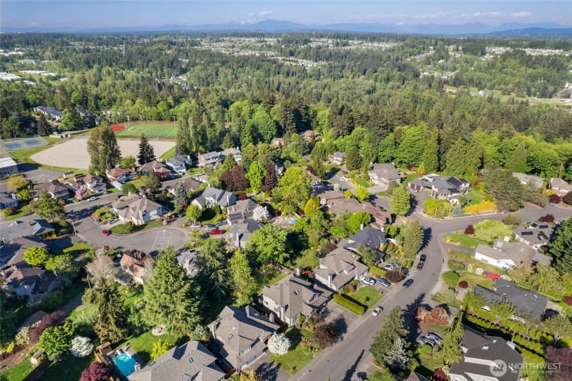 Property photo for 2423 240th Street Se, Bothell photo 39