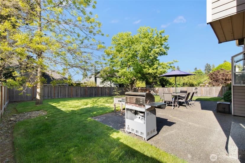 Property photo for 2423 240th Street Se, Bothell photo 34