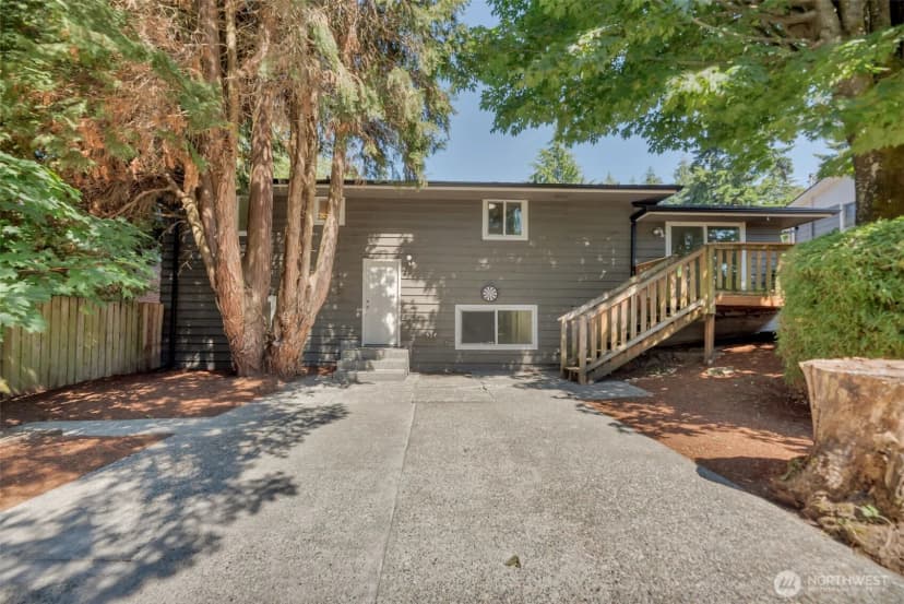 Property photo for 11229 29th Avenue Sw, Seattle photo 25