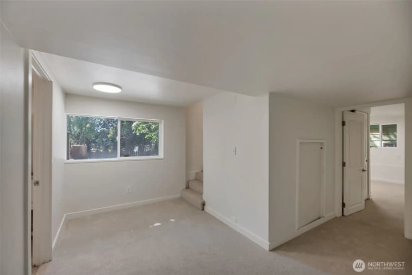 Property photo for 11229 29th Avenue Sw, Seattle photo 17
