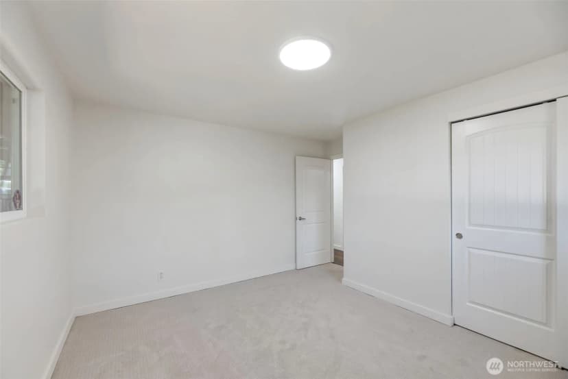 Property photo for 11229 29th Avenue Sw, Seattle photo 12