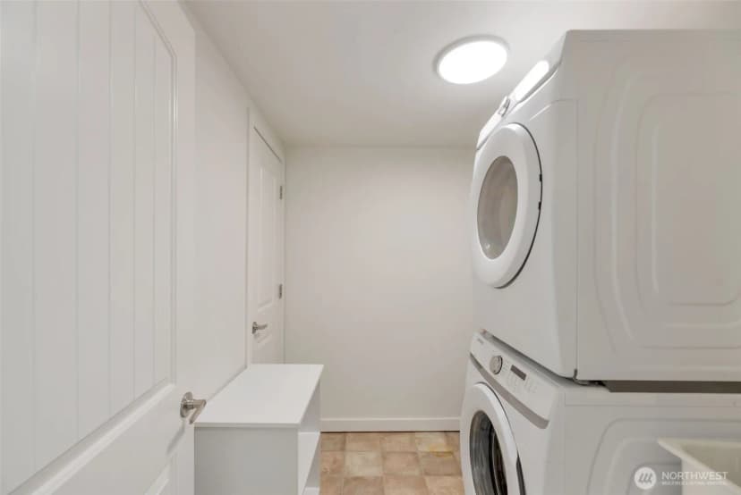 Property photo for 11229 29th Avenue Sw, Seattle photo 16