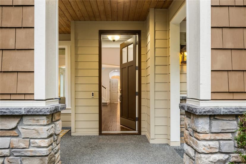 Property photo for 10608 106th Place Ne, Kirkland photo 2