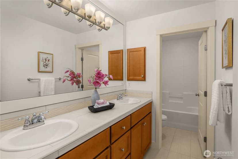 Property photo for 10608 106th Place Ne, Kirkland photo 29
