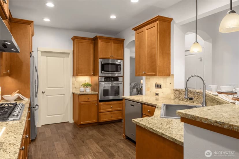 Property photo for 10608 106th Place Ne, Kirkland photo 15