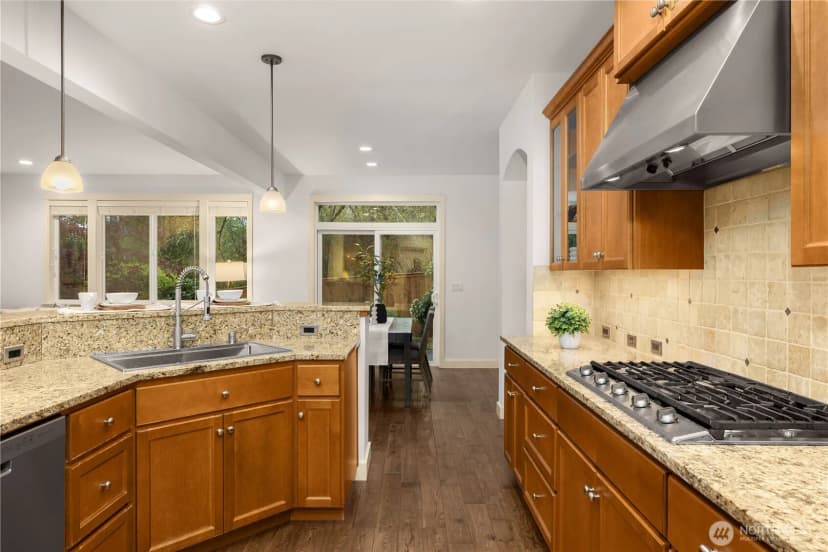 Property photo for 10608 106th Place Ne, Kirkland photo 16