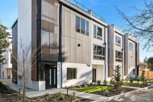 Property photo for 415 99th Avenue Ne, Bellevue photo 2