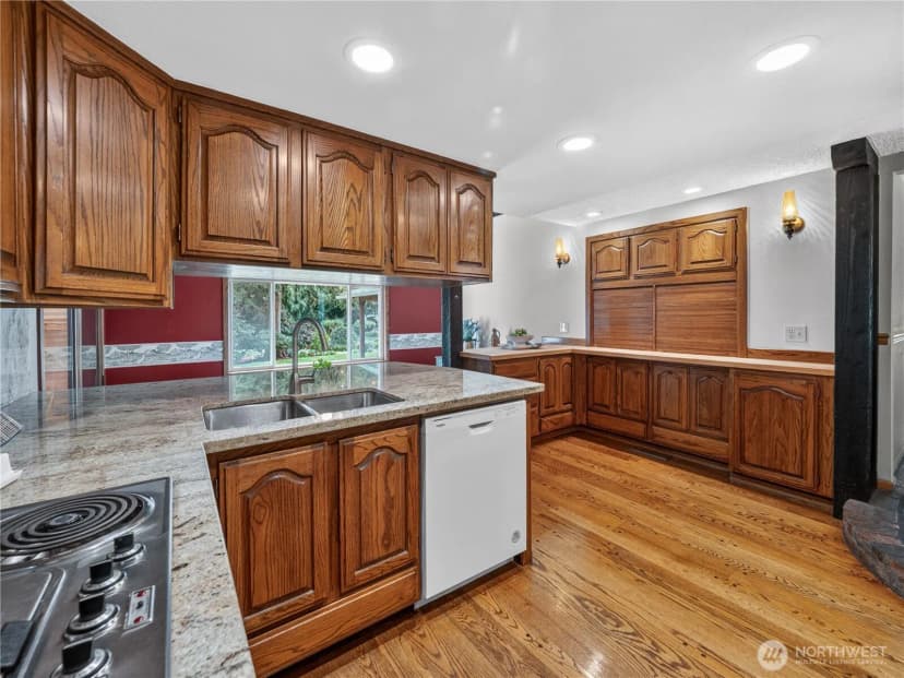 Property photo for 3306 217th Place Se, Sammamish photo 10