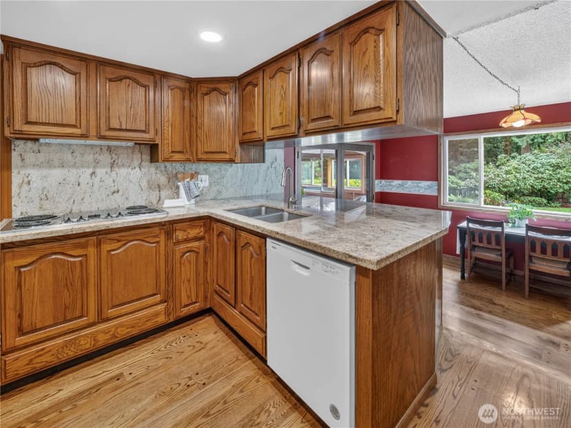 Property photo for 3306 217th Place Se, Sammamish photo 8